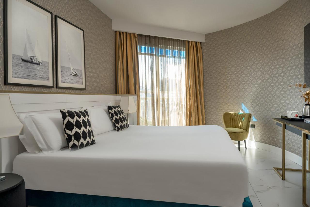 Savoia Hotel Rimini Exteriör bild